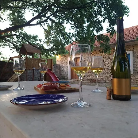 The Old Stone House Dida Jure