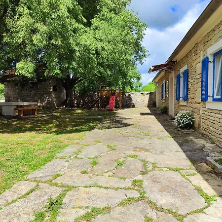 The Old Stone House Dida Jure Σπίτι διακοπών *