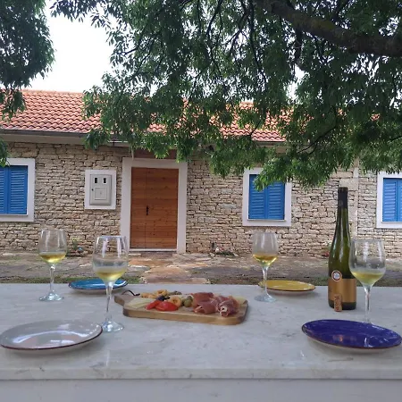 The Old Stone House Dida Jure *