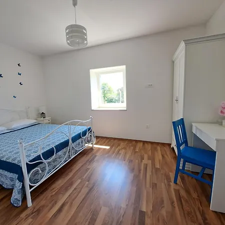 The Old Stone House Dida Jure *