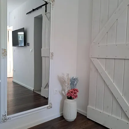 The Old Stone House Dida Jure