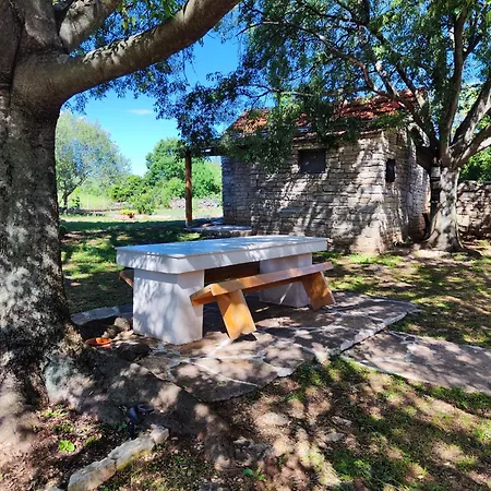 The Old Stone House Dida Jure Pridraga