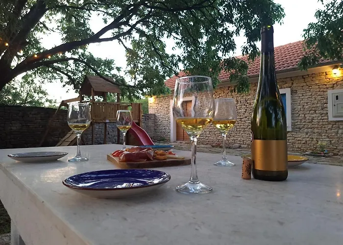 The Old Stone House Dida Jure