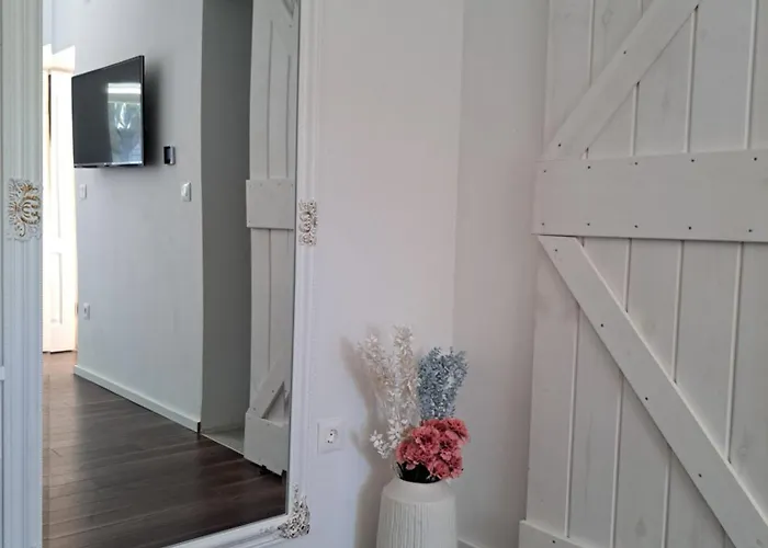 The Old Stone House Dida Jure