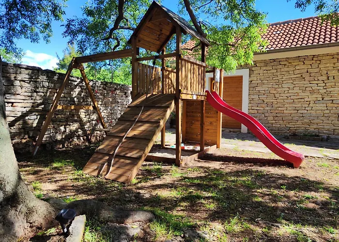 Дом отдыха The Old Stone House Dida Jure *