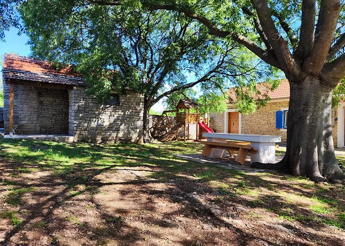 The Old Stone House Dida Jure *